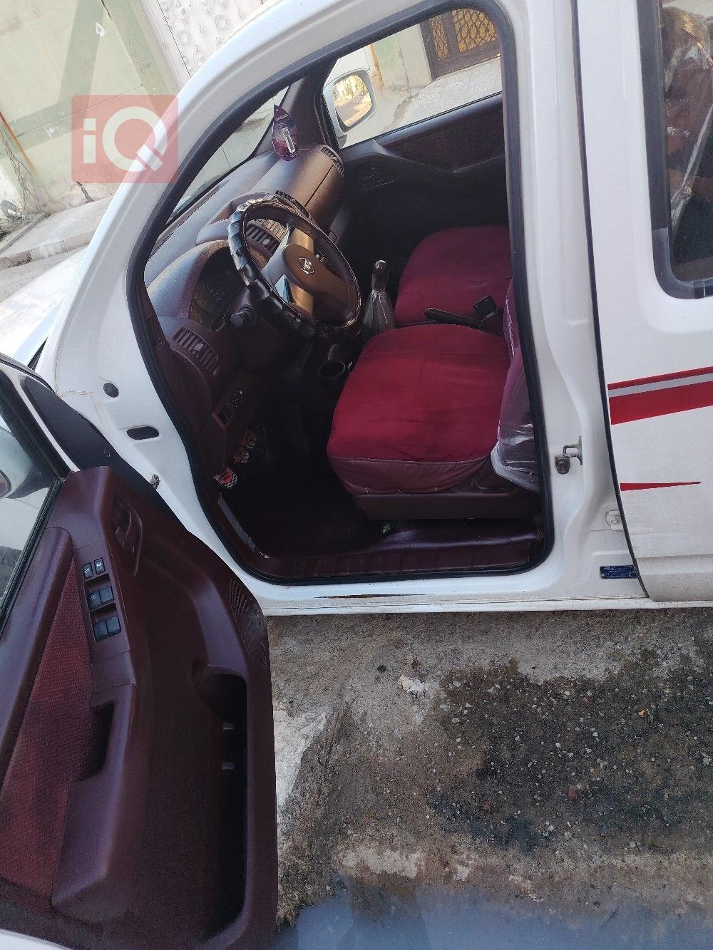 نيسان نافارا